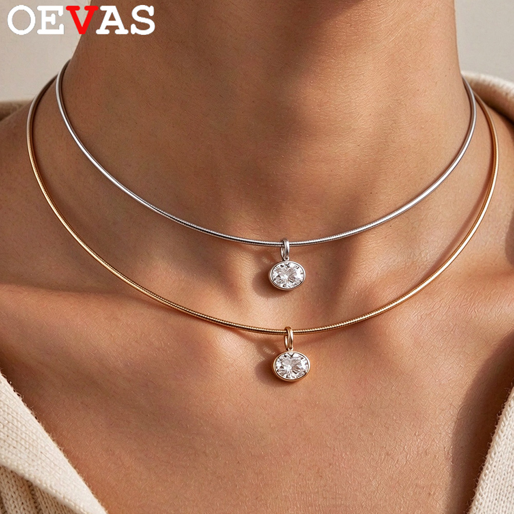 Bezels Set Pendant - Collar con colgante de diamante solitario